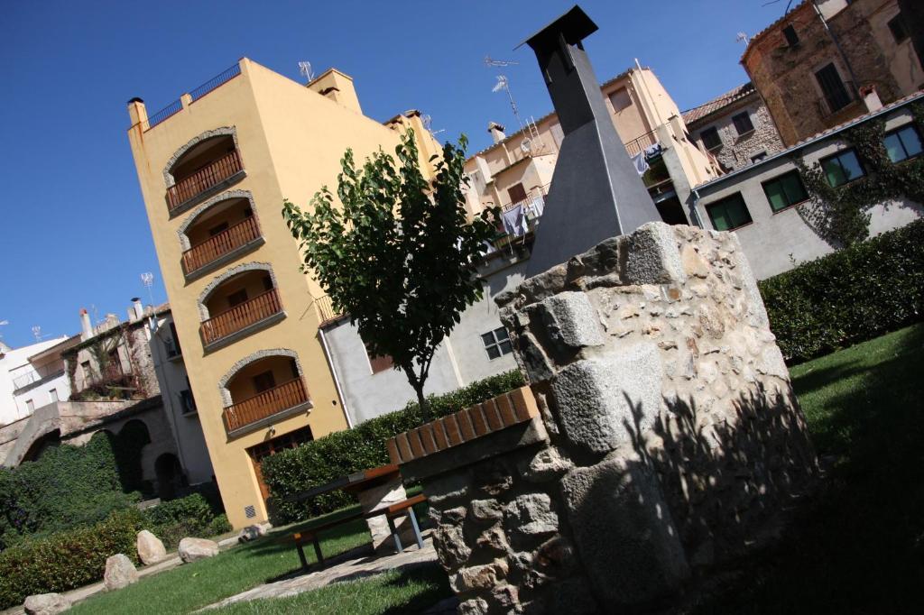 Apartamentos Cal Ratero Maçanet de Cabrenys Kültér fotó